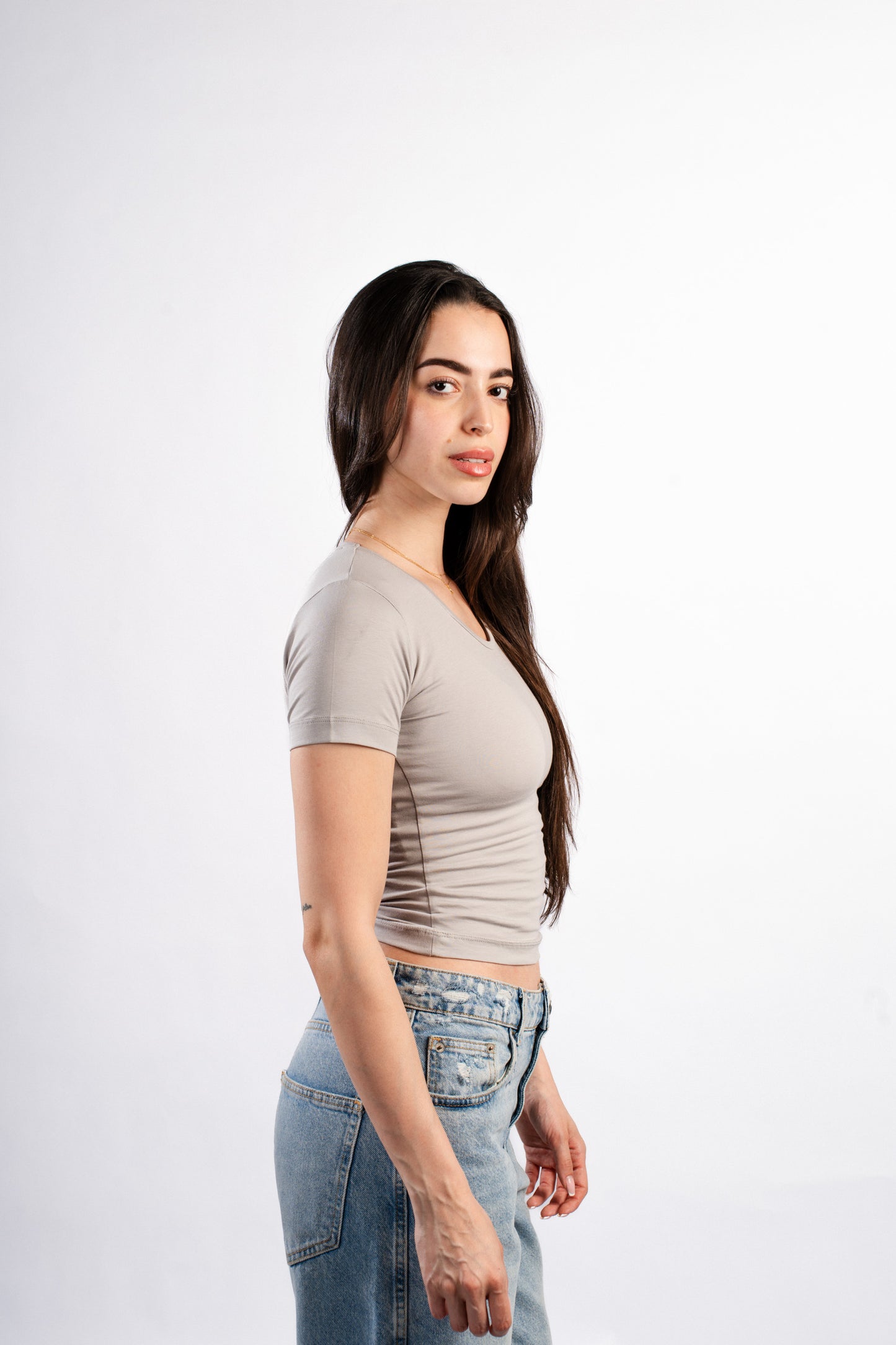 U-SHAPED SHORT SLEEVE TOP