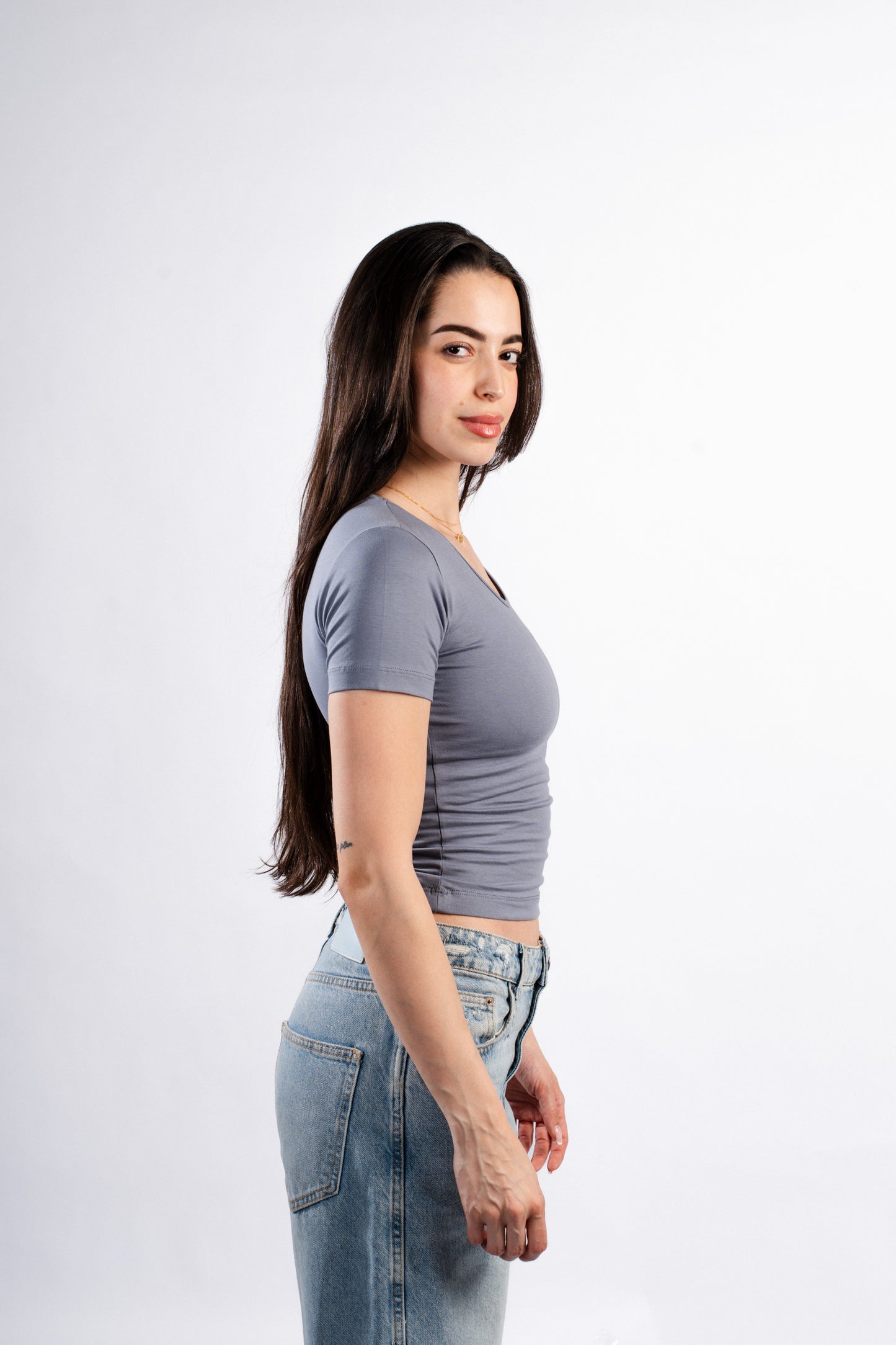 U-SHAPED SHORT SLEEVE TOP