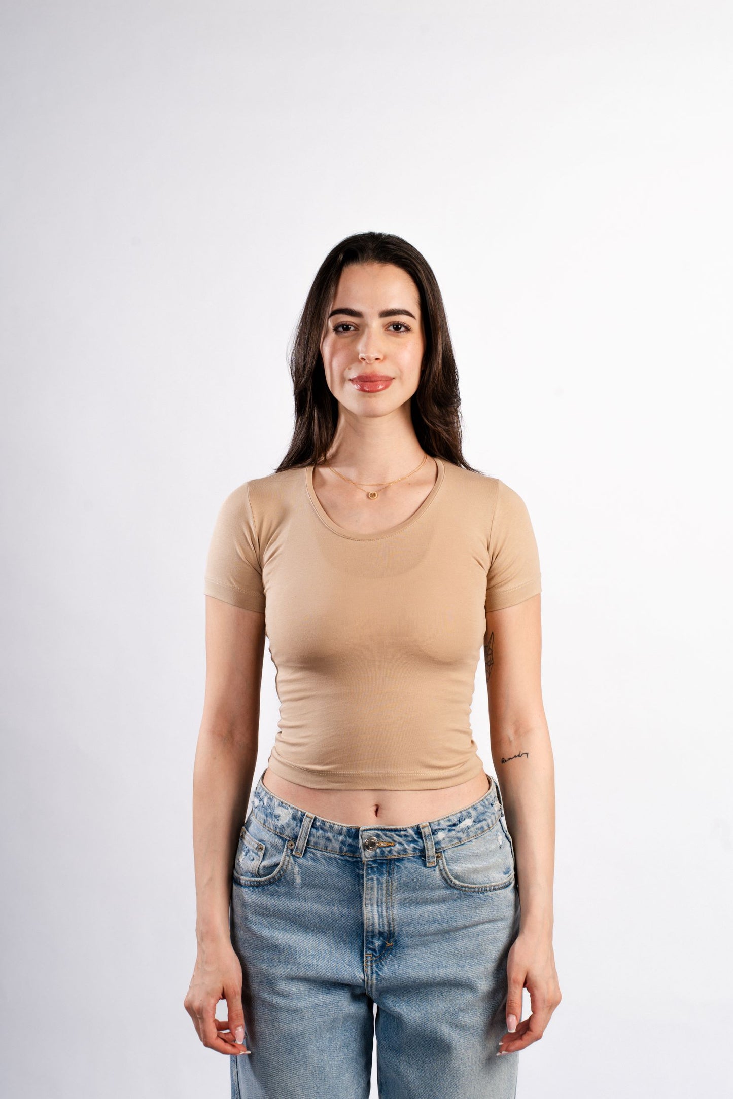 U-SHAPED SHORT SLEEVE TOP