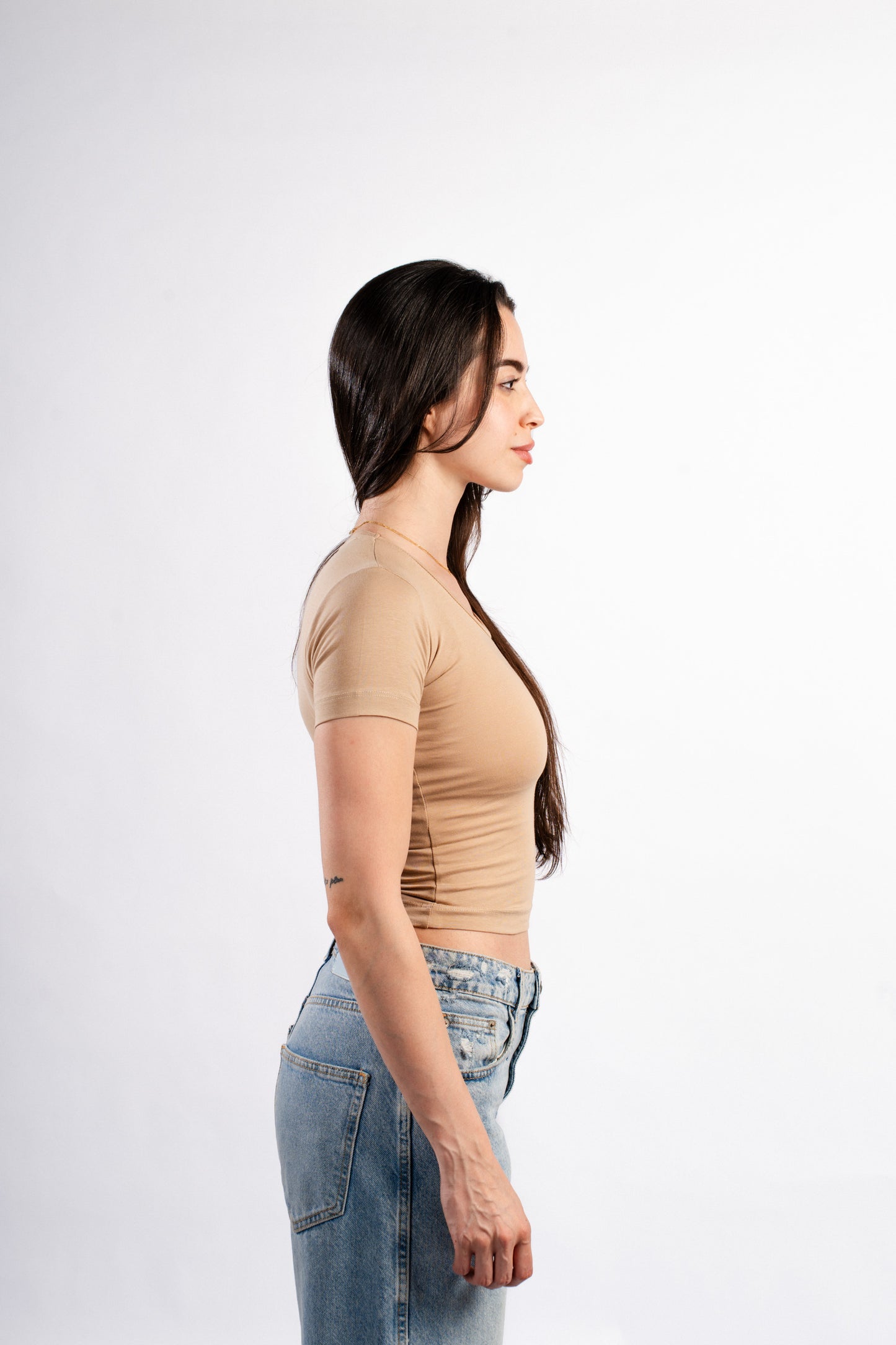 U-SHAPED SHORT SLEEVE TOP