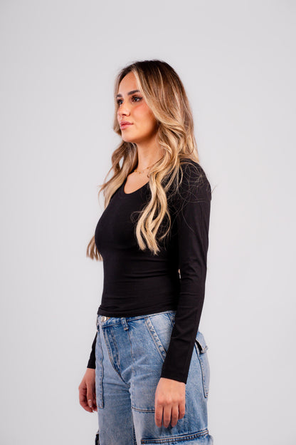 U-SHAPED LONG SLEEVES TOP