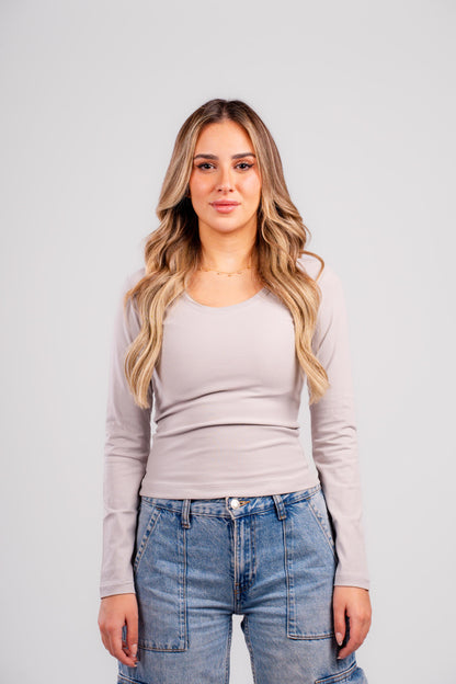 U-SHAPED LONG SLEEVES TOP