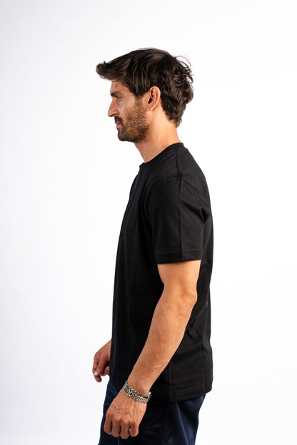 REGULAR FIT T-SHIRT