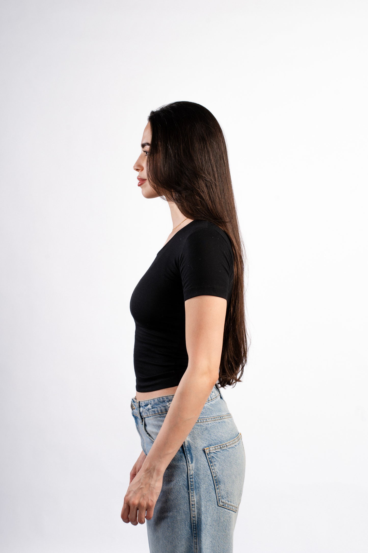 U-SHAPED SHORT SLEEVE TOP