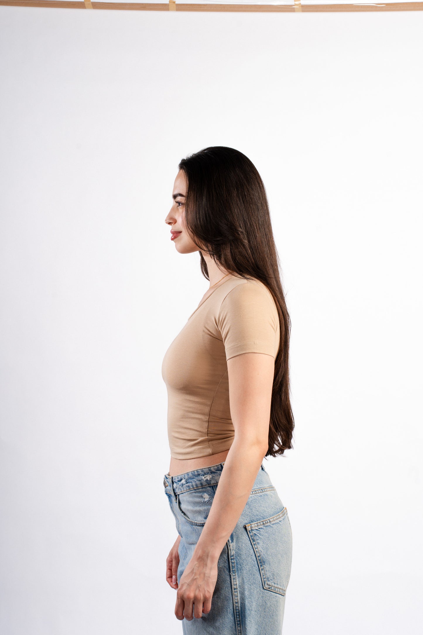 U-SHAPED SHORT SLEEVE TOP